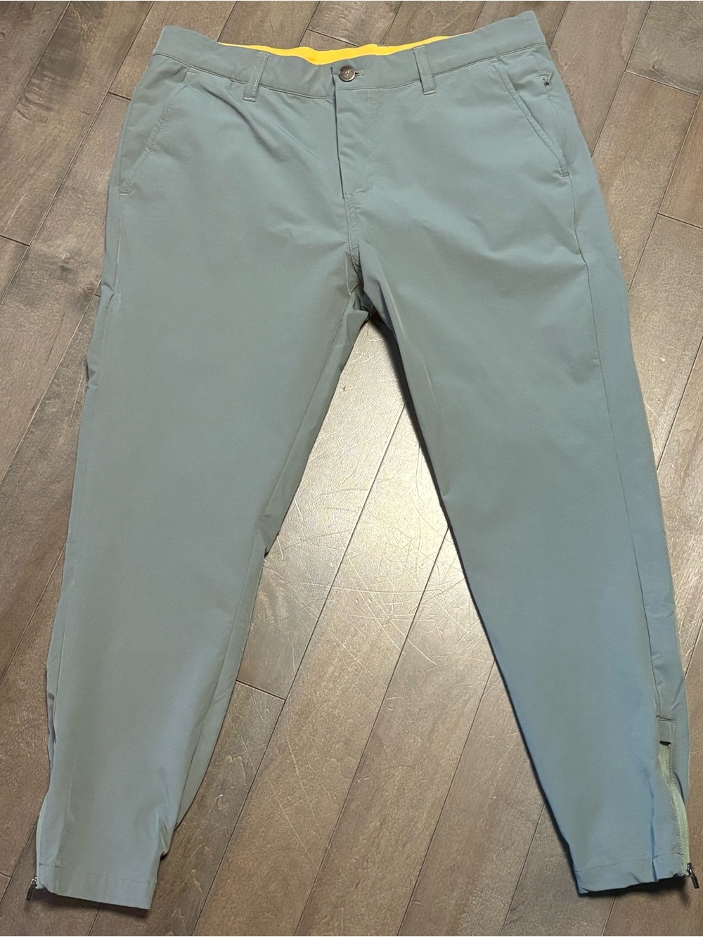Avalon Tour Golf Jogger Pants Mens Sage Green  Size 32 -XS